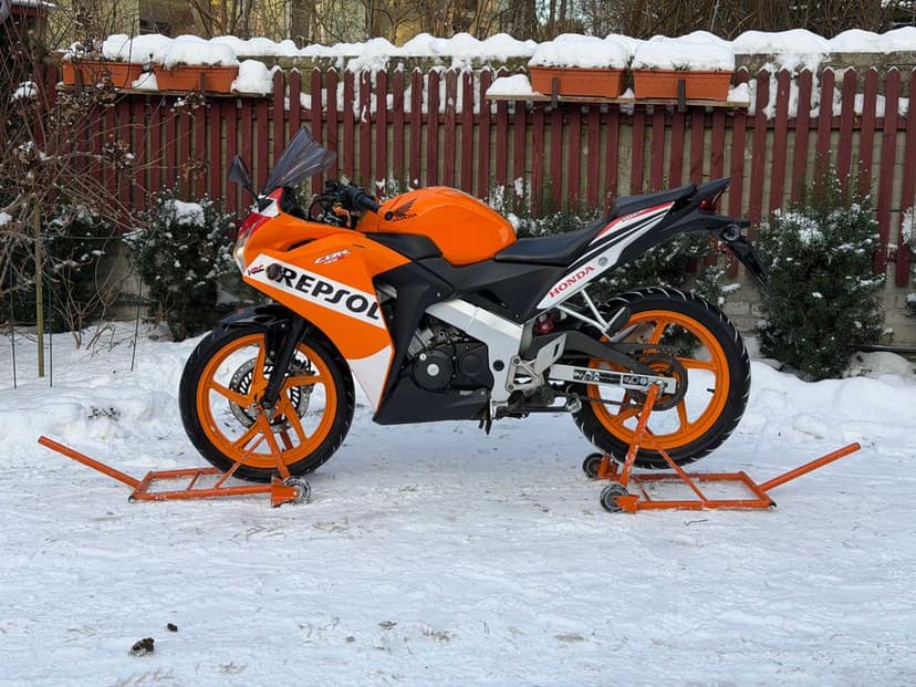 Honda CBR 125R JC50 – Repsol | Salon PL | Zadbana
