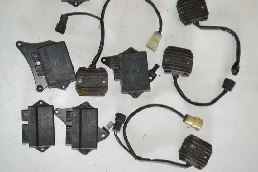 Kawasaki zx6r zx r 6 zxr 600 regulator napięcia moduł zapłonowy