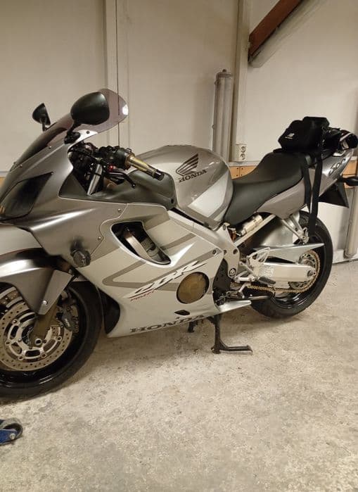 Honda CBR 600 f4