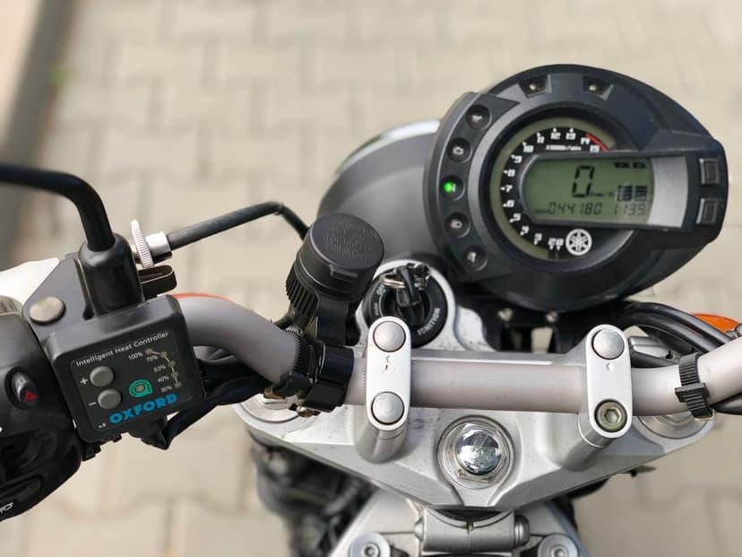 Yamaha FZ6 Fazer 600 naked + gratisy