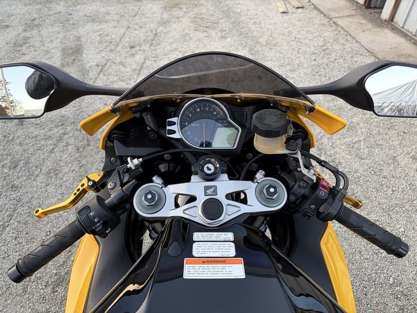 Honda CBR 1000 RR - UNiKAT - 6 600km.-  Bezwypadek 1.właść.-  SC59