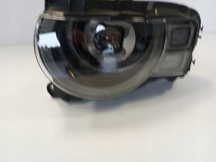 LAMPA FULL LED LAND ROVER DEFENDER L8B2-13W030-EF PRAWA