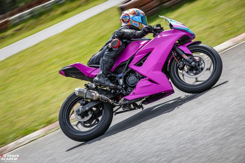 Kawasaki Ninja 250SL-2016-20,6KW-torówka