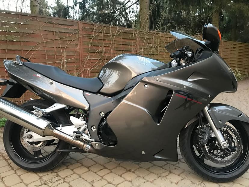 Honda cbr 1100 xx bezwypadek oryginal