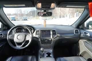 Jeep Grand Cherokee z roku 2018 | 4x4 | Automat | 64 000 km