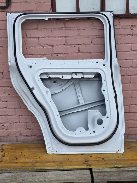 Drzwi lewy tył Land Rover Defender II 2 Oryginał ładne l8b2