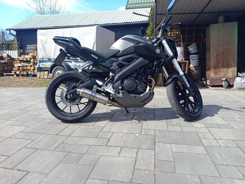 Motocykl Yamaha MT125