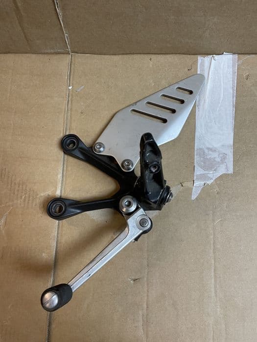 Set podnóżek lewy Kawasaki ZX-6R ZX6R 2009