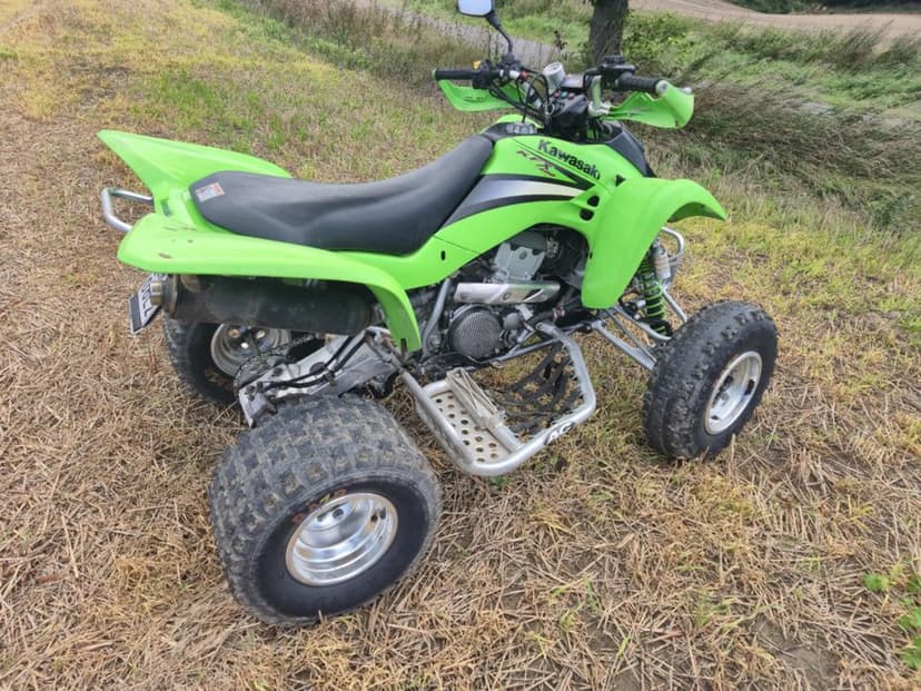 Sprzedam KFX 400 (LTZ) z dokumentami