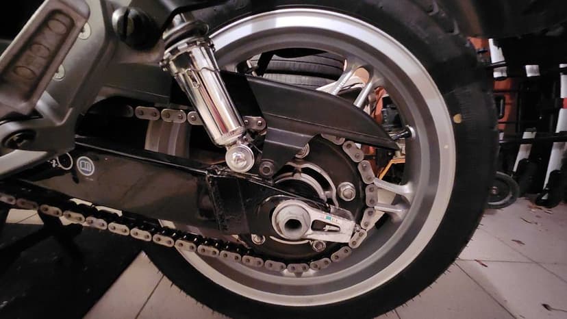 Honda CB1100 nowoczesny klasyk