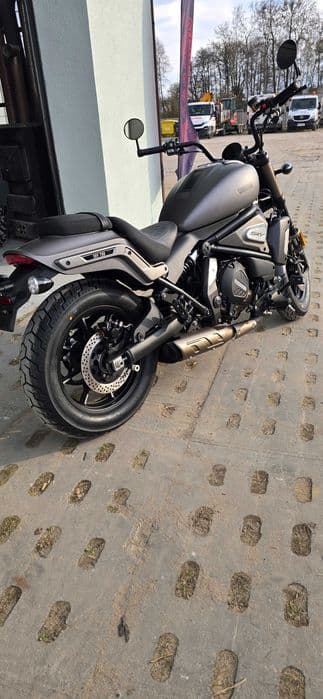 Motocykl Cruiser CHOPPER QJMOTOR SRV 700 Nowy Rocznik 2026,