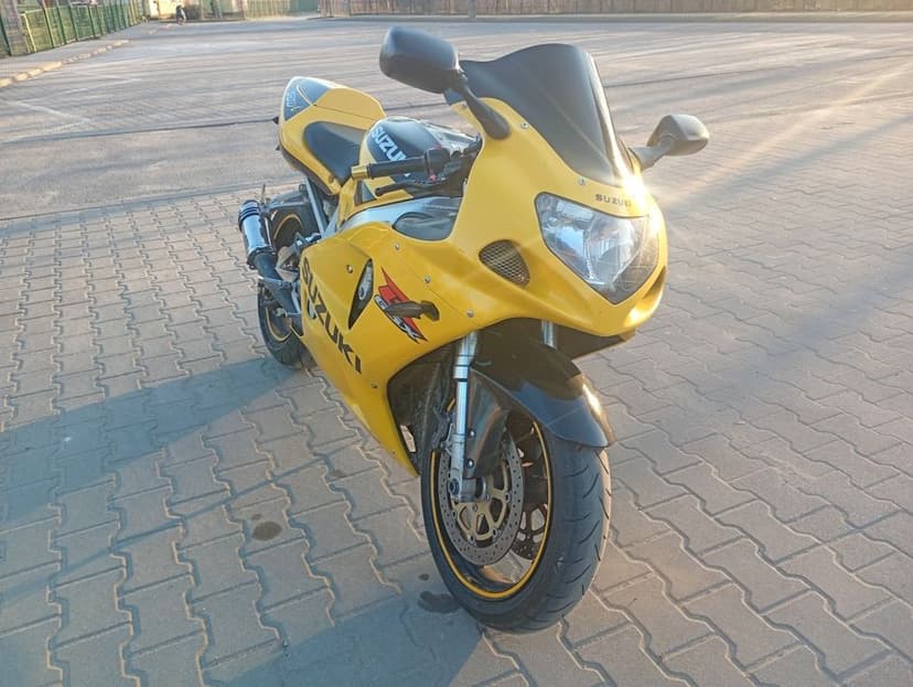 Suzuki GSX-R 750 K2 zadbany. Zamiana