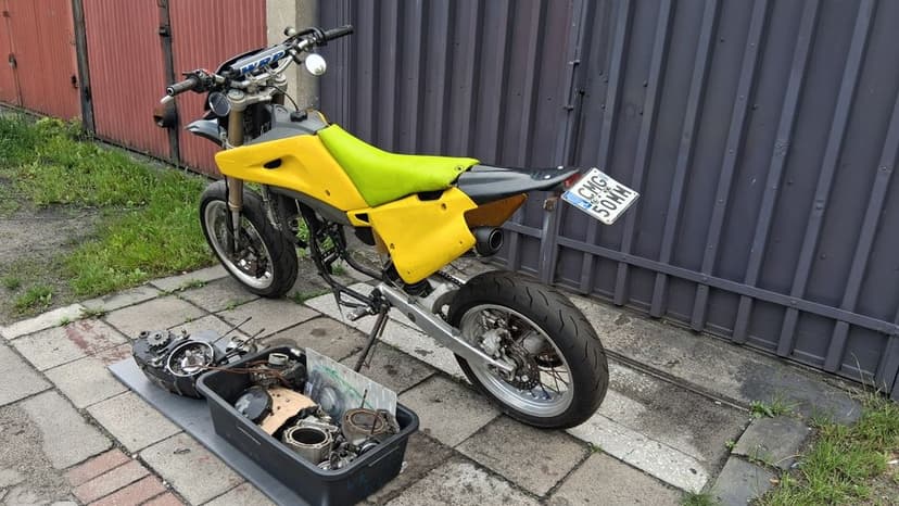 Husqvarna TE 570 SM 610 kanapa CZĘŚCI półki lampa kopka chłodnica