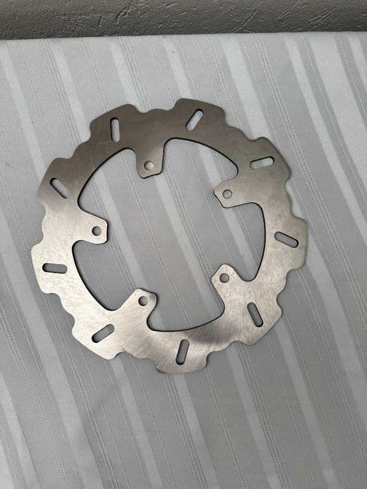 Braking tarcza hamulcowa tył Ducati 749 / 999 / 1000 Nowa DC04RID