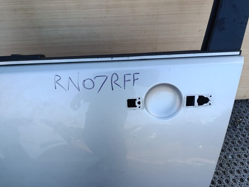 Land Rover Discovery Iii L319  Drzwi Przód Lewy Lrc798