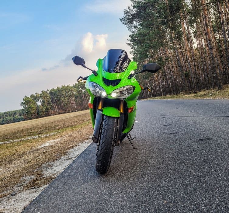 Kawasaki Ninja ZX-10R 2004 ( 1 generacja) super stan