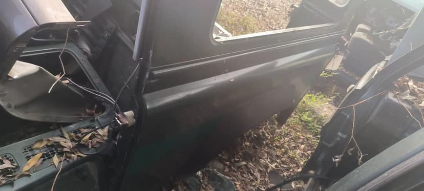 land rover defender 90 sw td 5 pas tylny