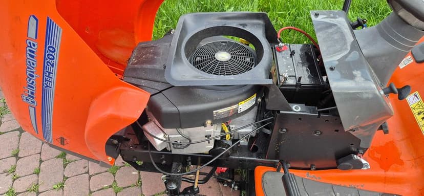 Traktorek kosiarka Husqvarna yth 200