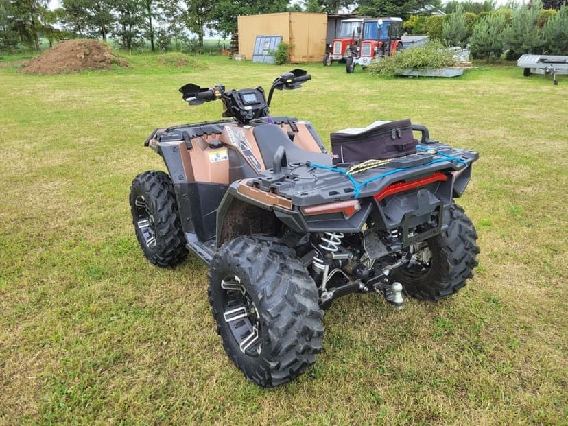 Polaris Sportsman XP 1000 90km