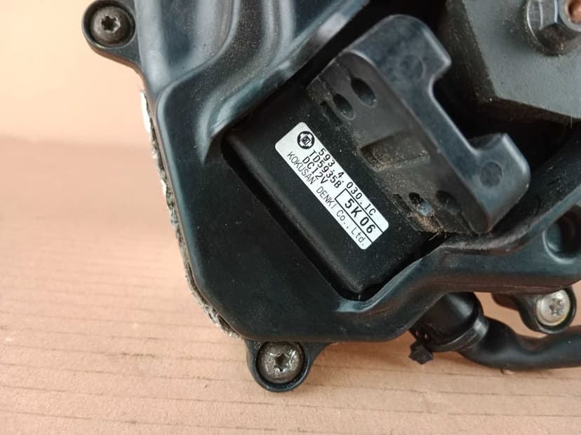 Ducati Panigale 959 silniczek EXUP 16-19 V2 Zawór wydechowy