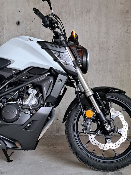 Honda CB 125R * 2020r * 4930 km * Biała perła * TRANSPORT * JAK NOWA