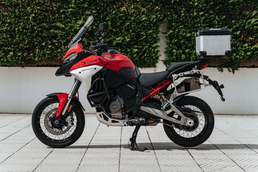 Ducati Multistrada V4 Rally (2024) - Wypożyczalnia Motocykli Warszawa | Rent Motorcycle Warsaw
