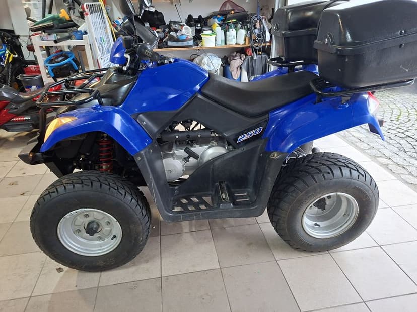 Quad Kymco MXU 250