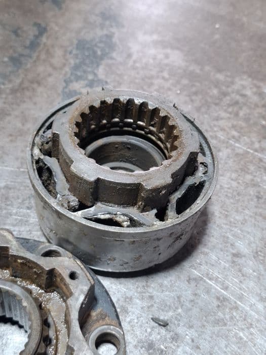 Sprzegiełko piasty manualne avm 445hp wzmacniane nissan patrol y60 y61