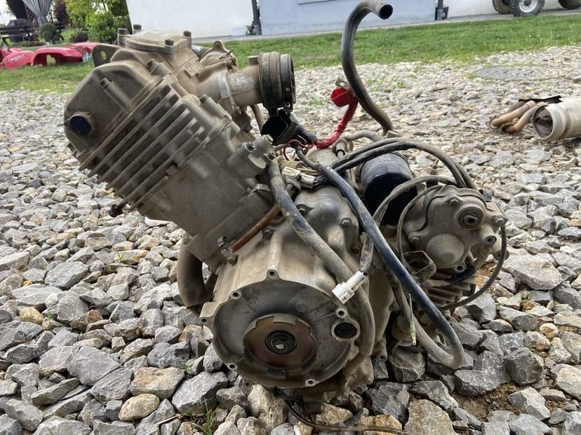 Yamaha grizzly 660 silnik głowica kartery tłok magneto stator dzwon