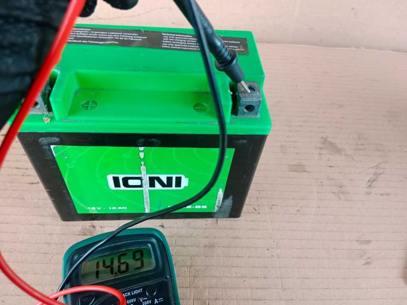 Akumulator Motocyklowy IONI ITX12-BS 12V 10AH Napięcie 14.69 V