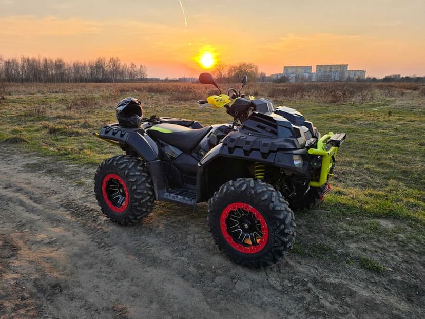 Polaris Sportsman Polaris Sportsman XP 1000 high lifter