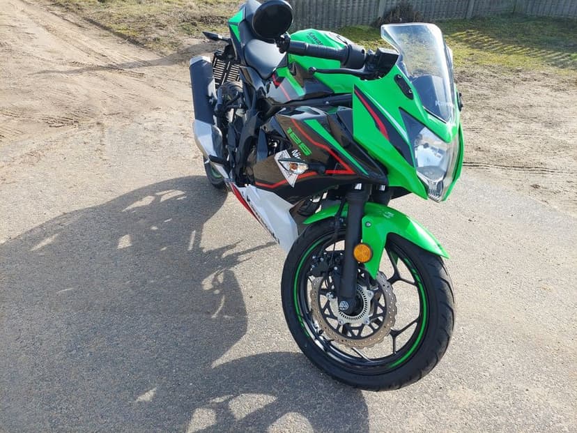 Kawasaki NINJA 125 ABS Z Niemiec serwisowany ładny polecam