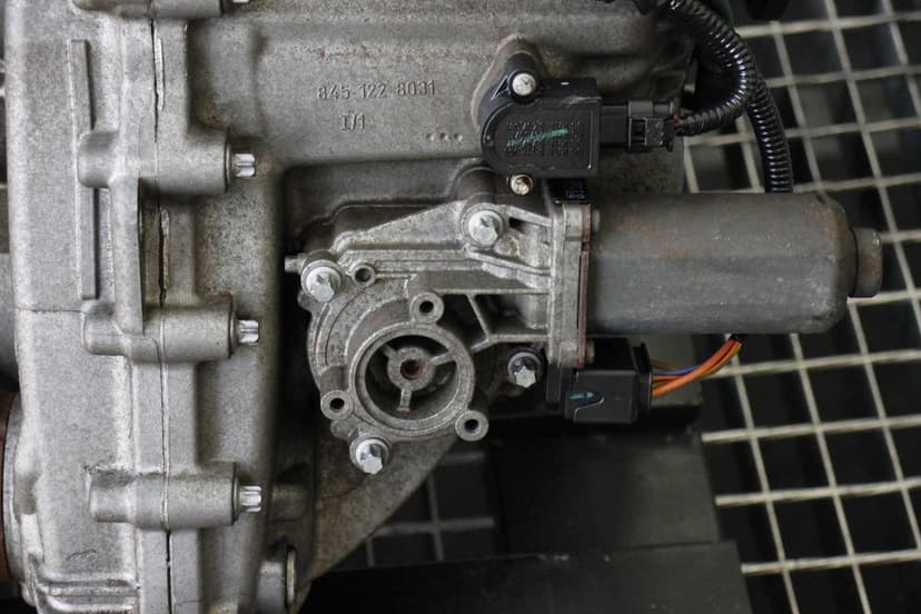 Skrzynia biegów reduktor Land Rover Discovery III 2.7 TDV6 276DT