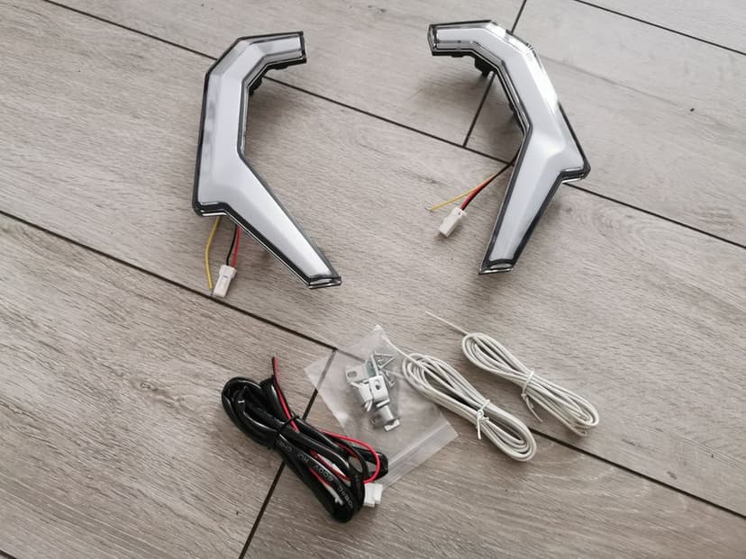 Polaris rzr 1000 lampa lampy kierunek obrysowa łezka reflektor