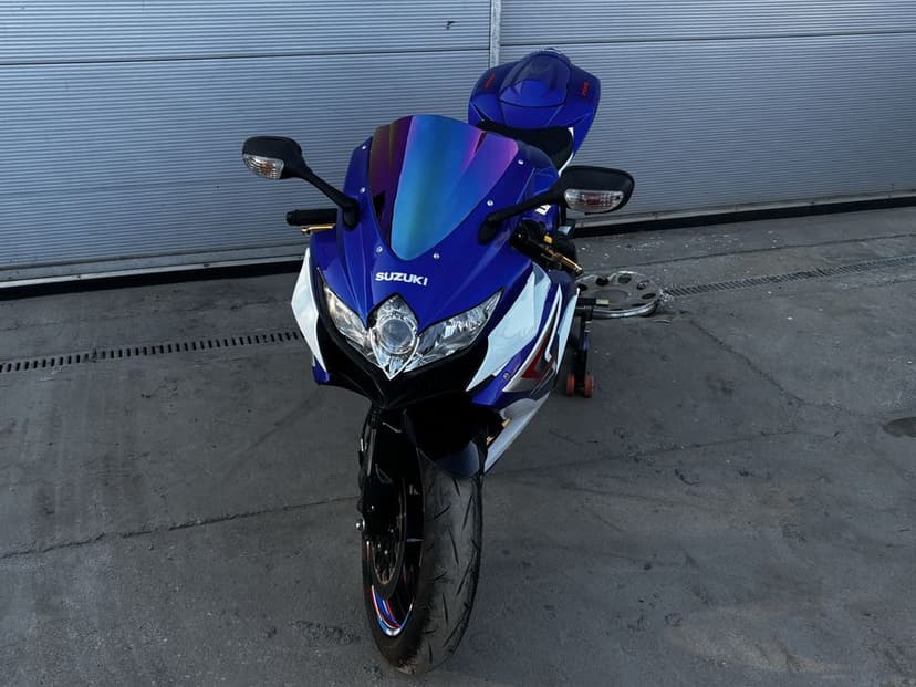 Suzuki gsxr 750 K8