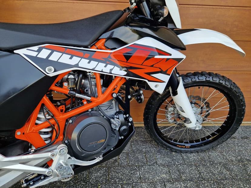 KTM 690 Enduro R Husqvarna 701 Bardzo Ładny