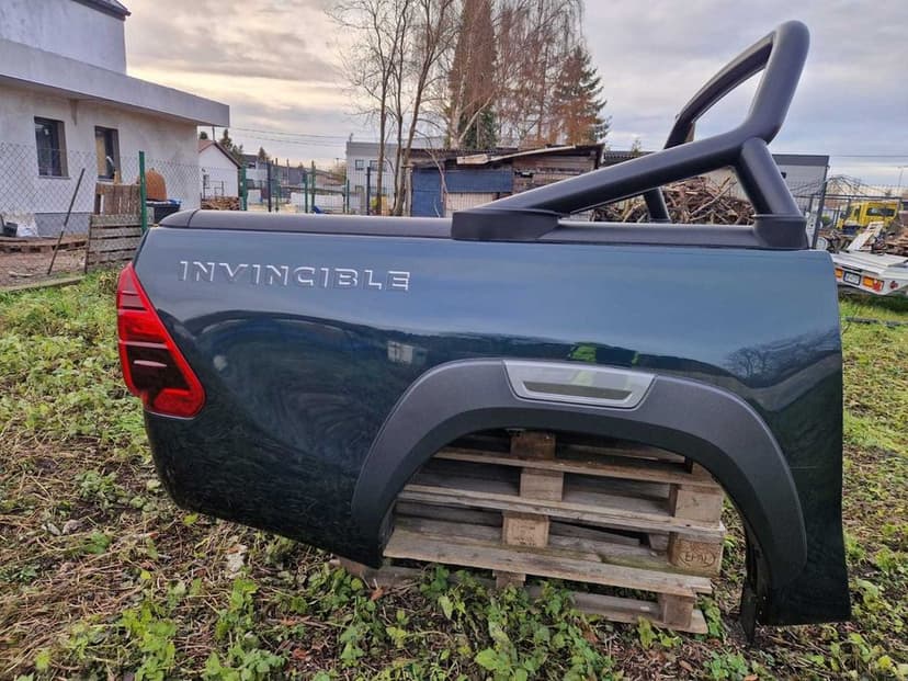 Toyota Hilux 2025 Invincible Paka Zabudowa , Skrzynia ładunkowa NOWA