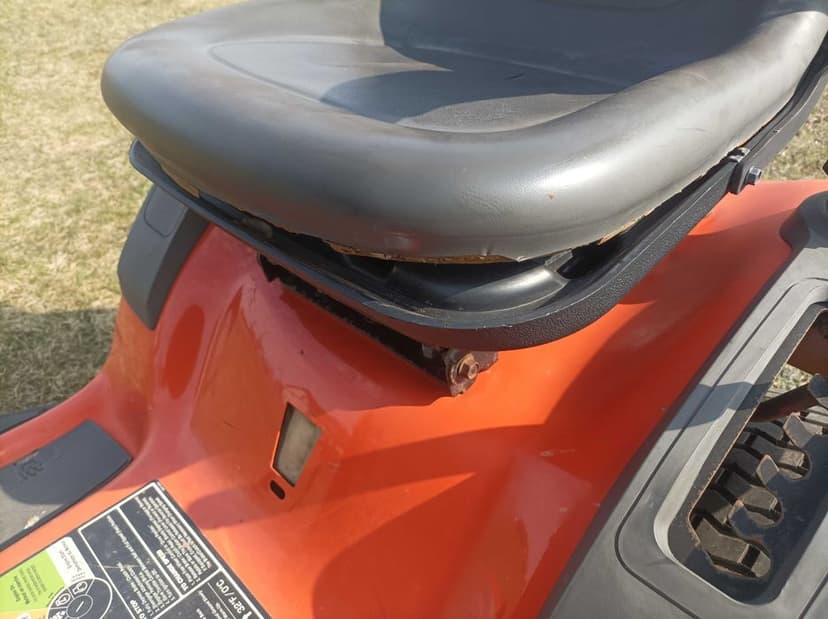 Husqvarna yth24v48