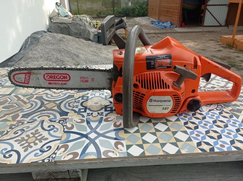 Piła Husqvarna 137