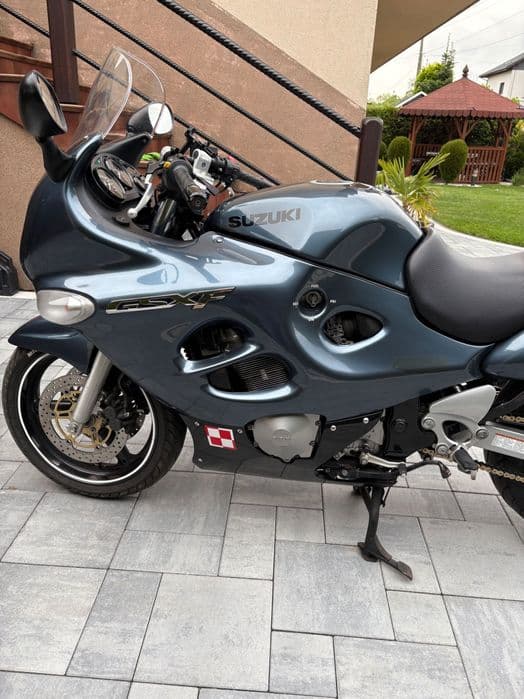 Motocykl Suzuki GSXF750
