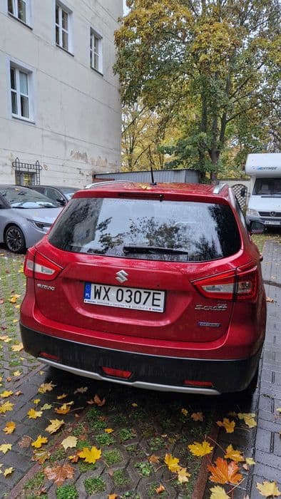 Suzuki s cross 2021r.