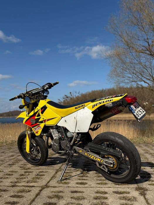 Suzuki DRZ 400 SM b. dobry stan
