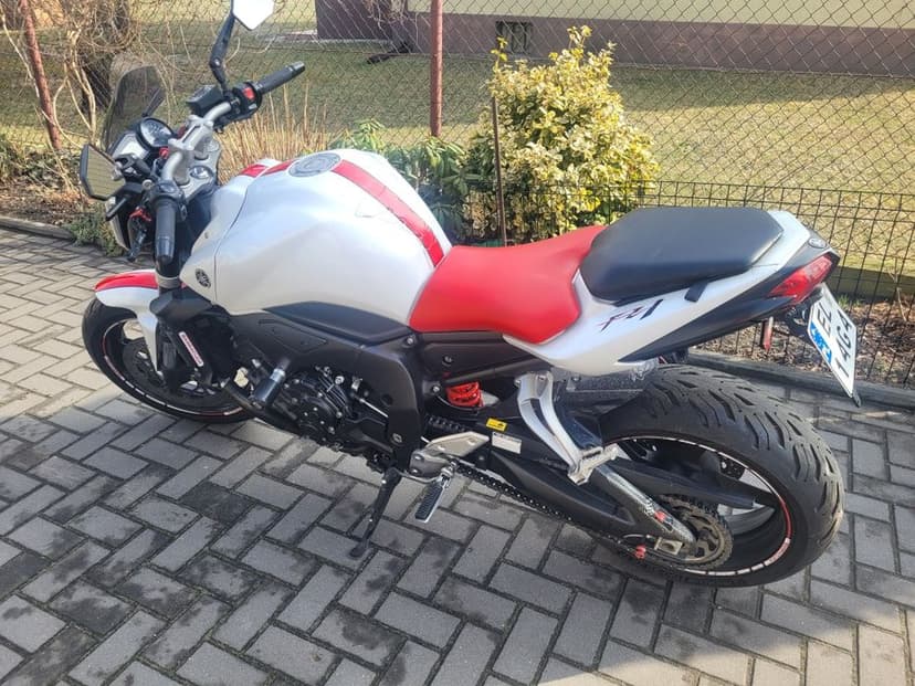 Yamaha FZ1 Naked 2009r ŚLICZNA !!