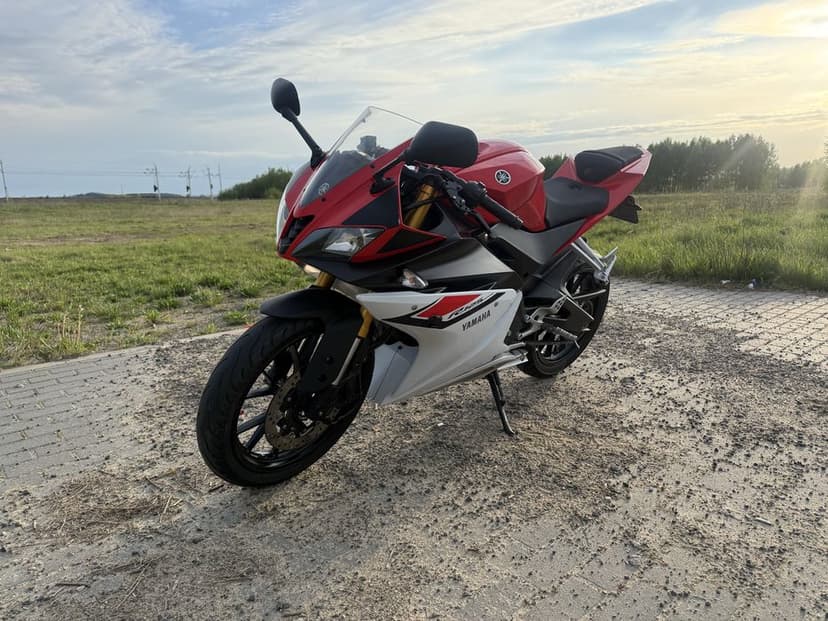 YAMAHA YZF-R125 / 2015 / LIFT / ABS / Świetny Stan! / DOINWESTOWANA!