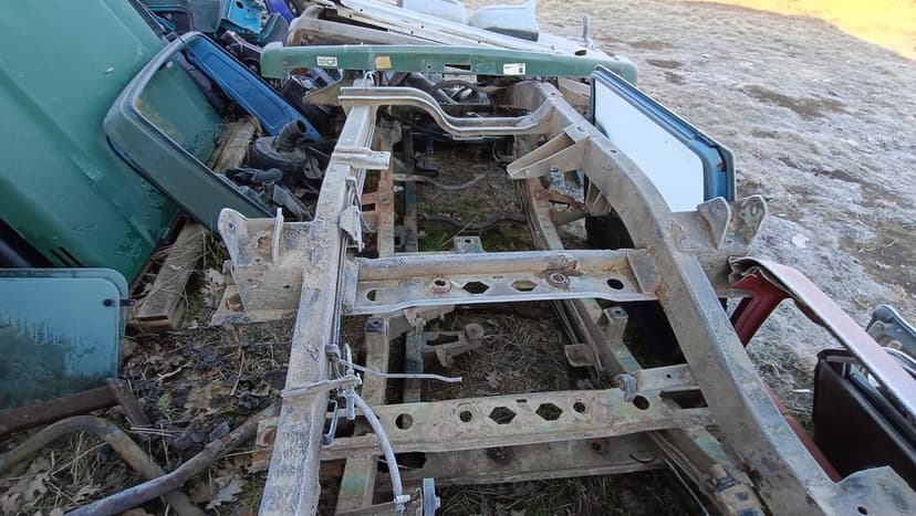 Suzuki Samurai Samuraj rama w bardzo ładnym stanie / dokumenty