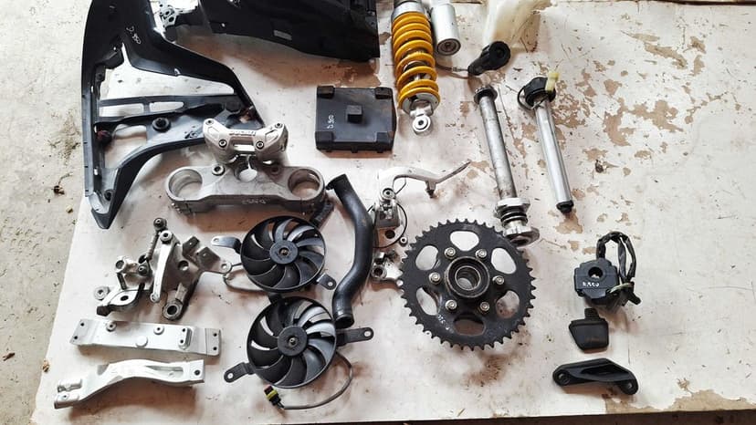 Ducati Multistrada 950 amortyzator wentylator owiewka kierownica ośka przełącznik set półka zacisk przekażnik  cewkofajka tarcza korek sonda boczek