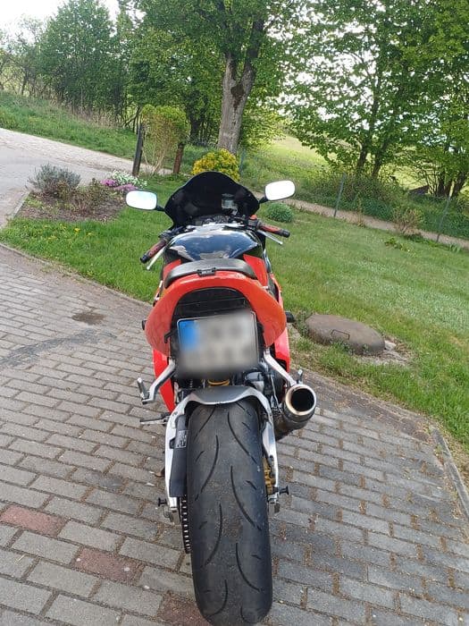 Honda cbr 954 fireblade