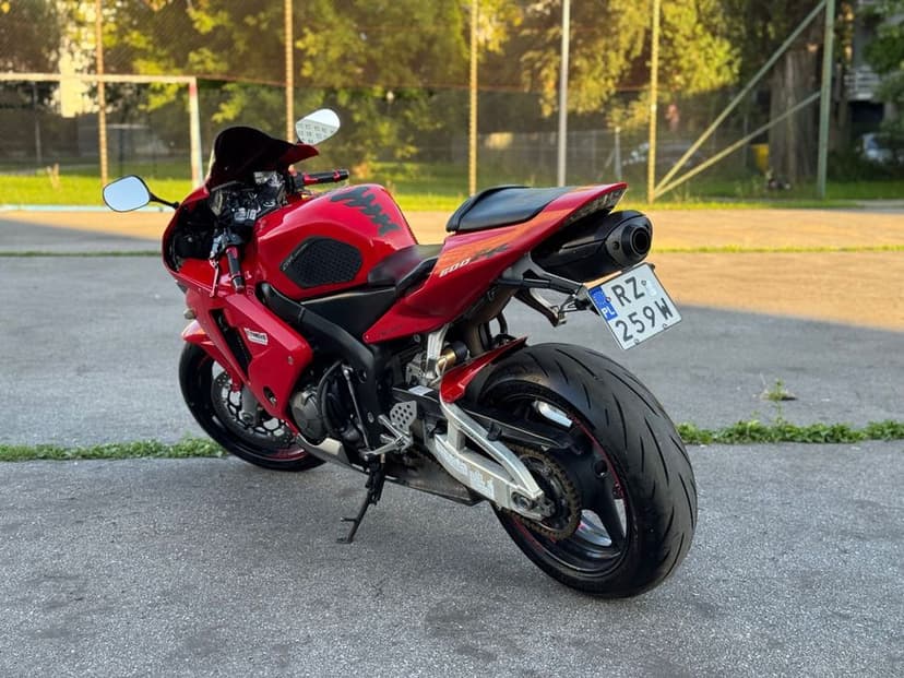 Honda CBR600RR KatA