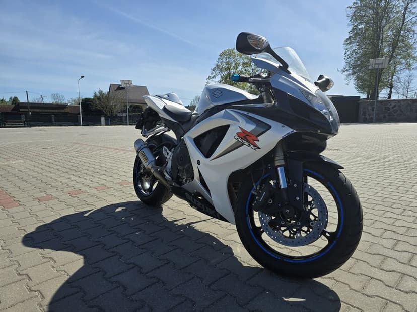 Suzuki GSXR 600 2006 K6 Biało-Srebrny