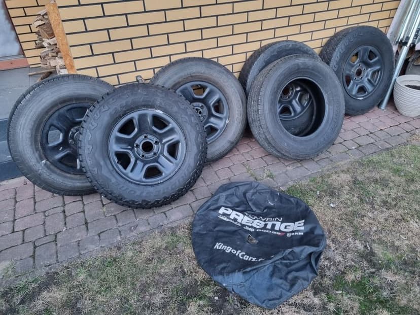Jeep Wrangler kola felgi stalowe opony 245.75 17 Bridgestone Dueler